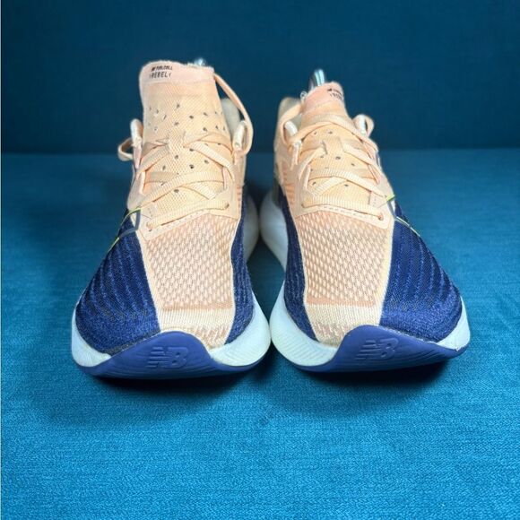 Size 8.5 - Women’s New Balance FuelCell Rebel V2 shoes - Picture 4 of 9